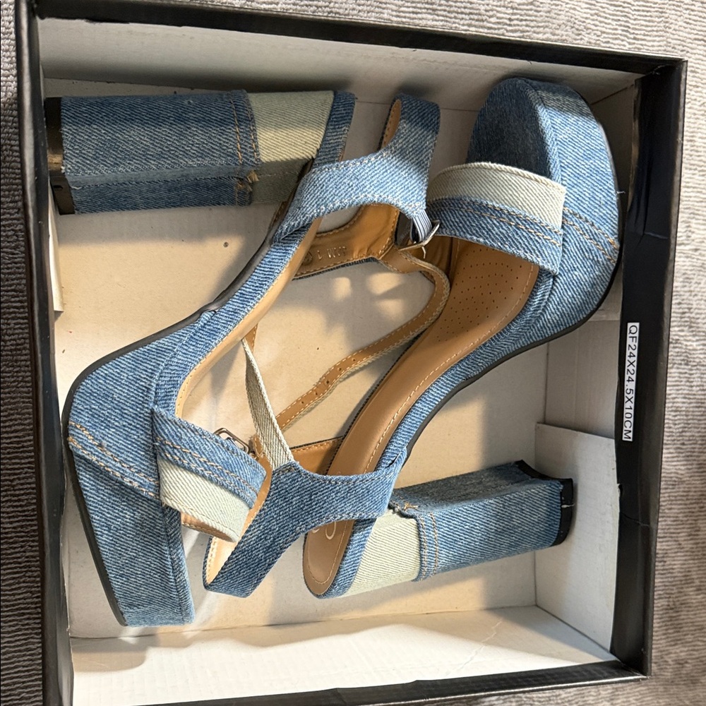 Windsor Blue and Cream Platform Heels